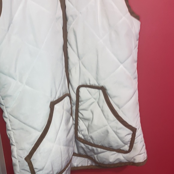 Red camel vest - Picture 4 of 4